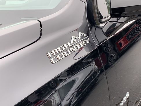 New 2025 Chevrolet Tahoe High Country w/ Sun And Tow Package image 6