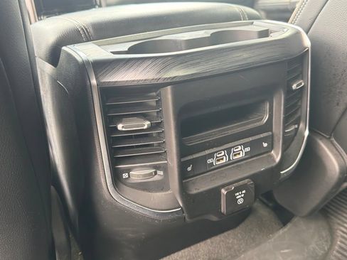 Used 2024 RAM 1500 Laramie AWD/4WD image 27