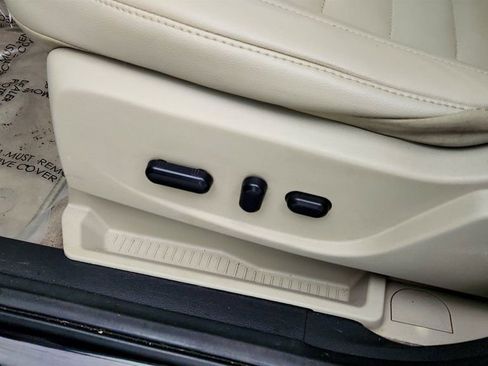 Used 2016 Ford Escape Titanium image 12