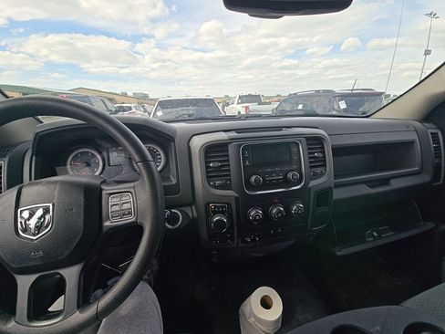 Used 2018 RAM 1500 Tradesman AWD/4WD image 17