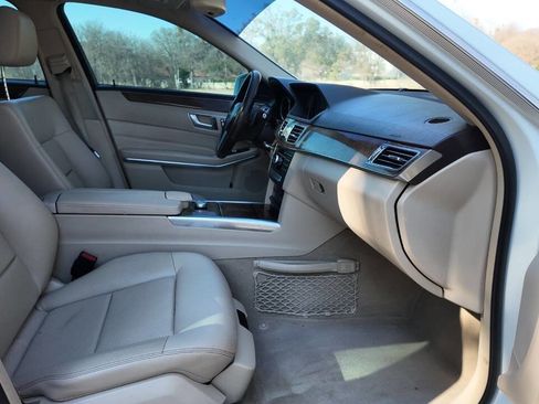 Used 2014 Mercedes-Benz E 350 Sedan w/ Premium 1 Package image 19