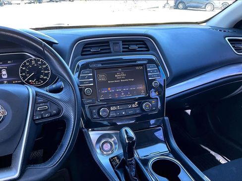 Used 2020 Nissan Maxima 3.5 S w/ Floor Mat Group image 6