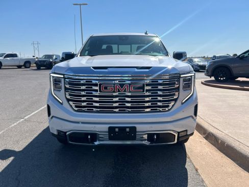 Used 2025 GMC Sierra 1500 Denali w/ Denali Reserve Package AWD/4WD image 2