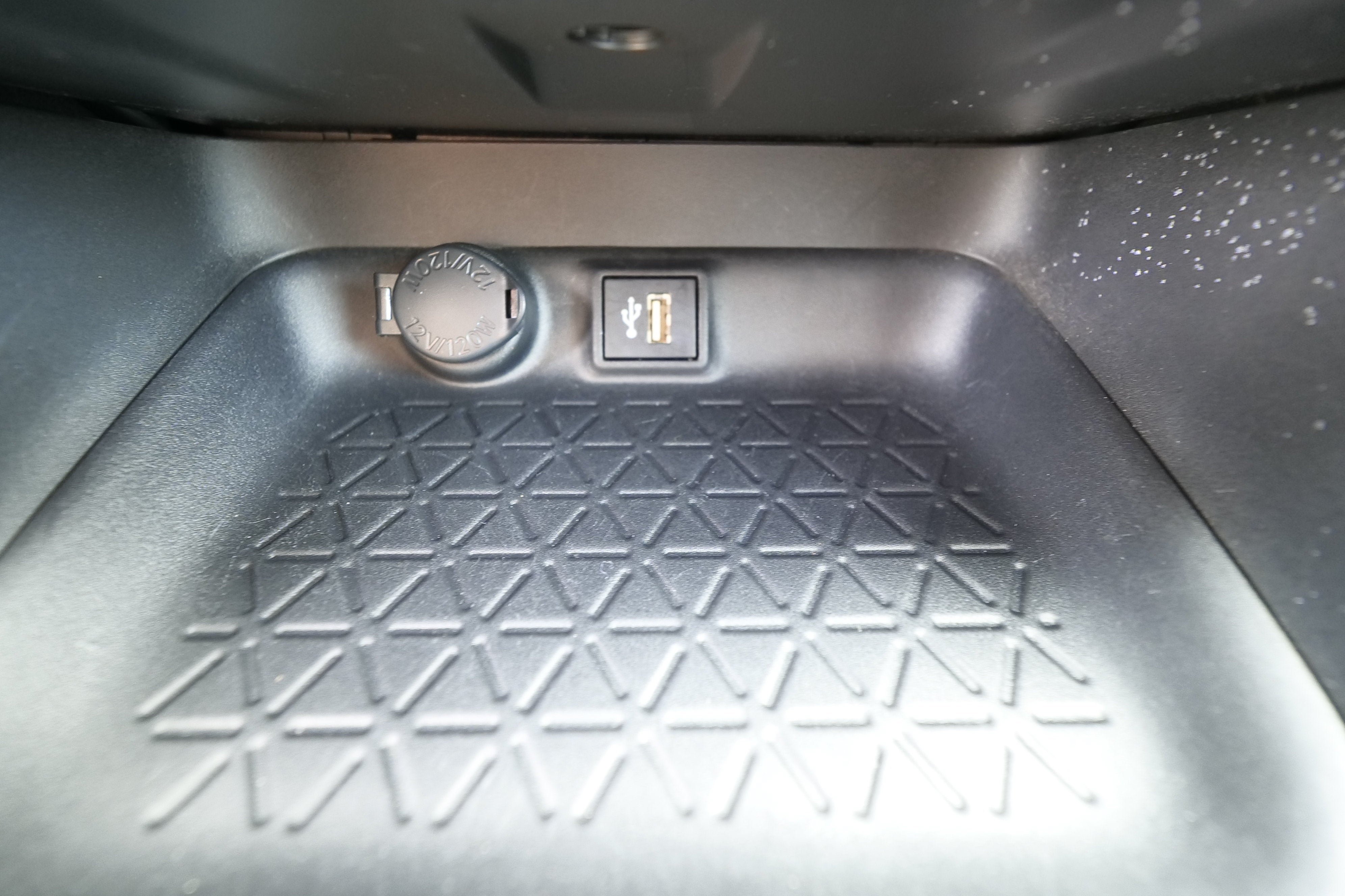 Used 2023 Toyota RAV4 XLE AWD/4WD image 26