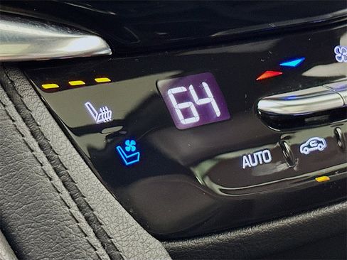 Used 2022 Cadillac XT6 Premium Luxury image 20