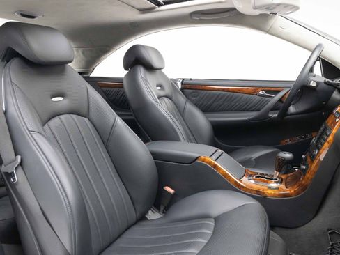 Used 2006 Mercedes-Benz CL 65 AMG image 4
