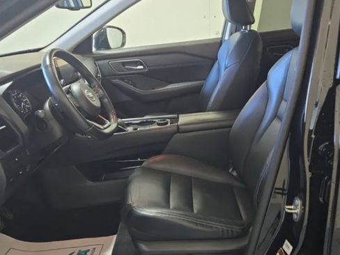 Used 2021 Nissan Rogue SL AWD/4WD image 9