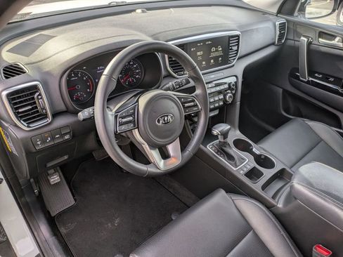 Used 2021 Kia Sportage EX image 11
