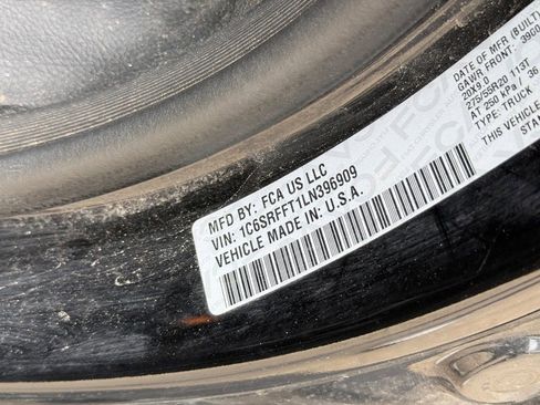 Used 2020 RAM 1500 Big Horn AWD/4WD image 12