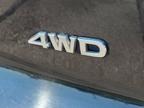 Used 2024 Nissan Pathfinder S AWD/4WD image 12