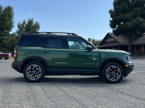 New 2025 Ford Bronco Sport Outer Banks image 7