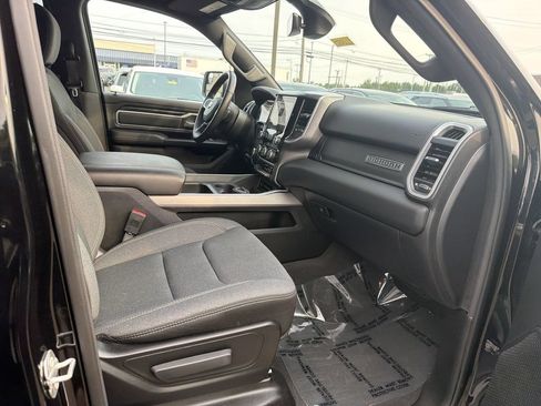 Used 2022 RAM 1500 Big Horn AWD/4WD image 15