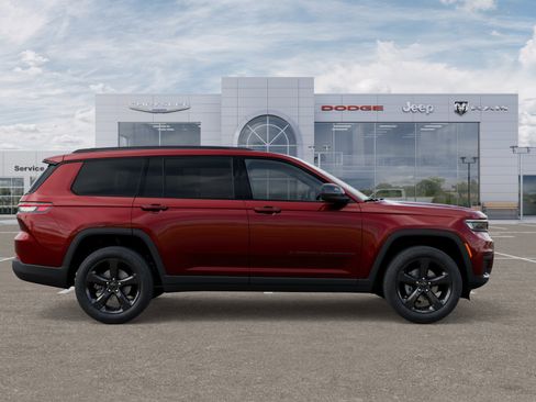 New 2025 Jeep Grand Cherokee L Altitude image 34