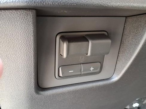 New 2026 GMC Canyon Elevation AWD/4WD image 15