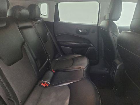 Used 2021 Jeep Compass Latitude w/ Sun and Sound Group AWD/4WD image 19