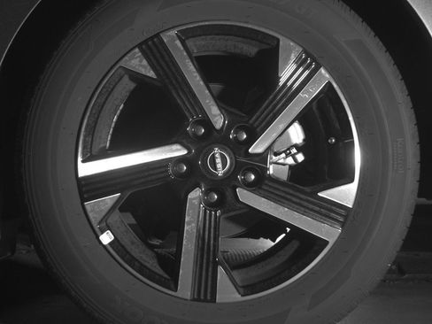 Used 2025 Nissan Sentra SV image 14