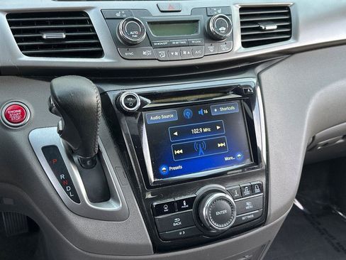 Used 2015 Honda Odyssey Touring image 23
