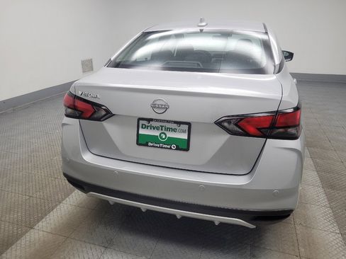 Used 2025 Nissan Versa SV FWD image 7