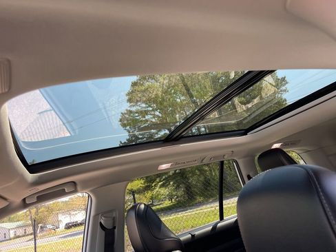 Used 2024 Toyota Grand Highlander Limited image 20