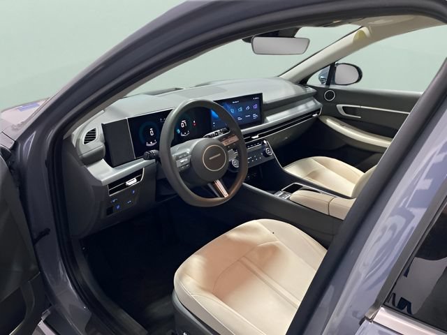 Used 2025 Hyundai Sonata SEL FWD image 11