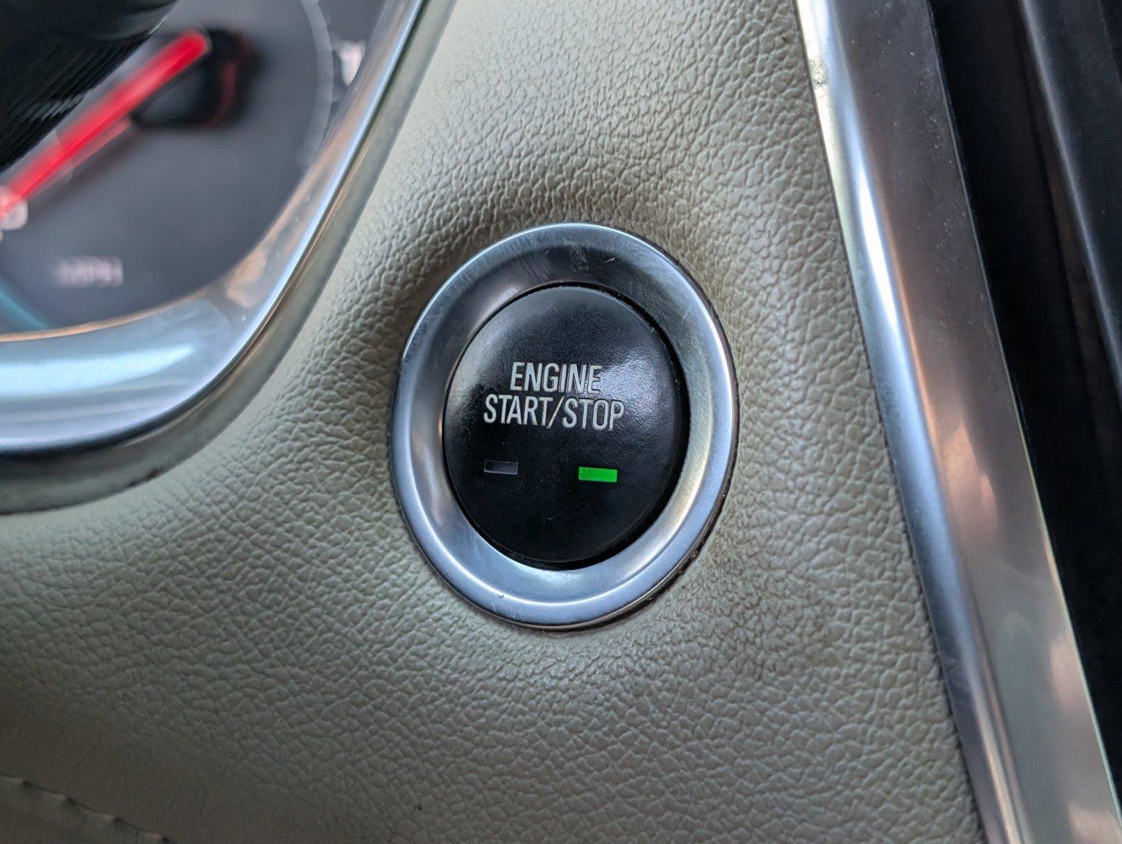 Used 2022 Chevrolet Traverse LS FWD image 25