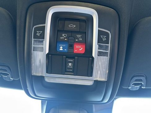 Used 2023 RAM 1500 Laramie image 30