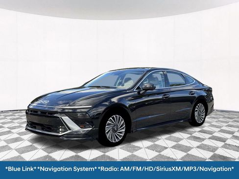 New 2026 Hyundai Sonata Limited FWD image 2