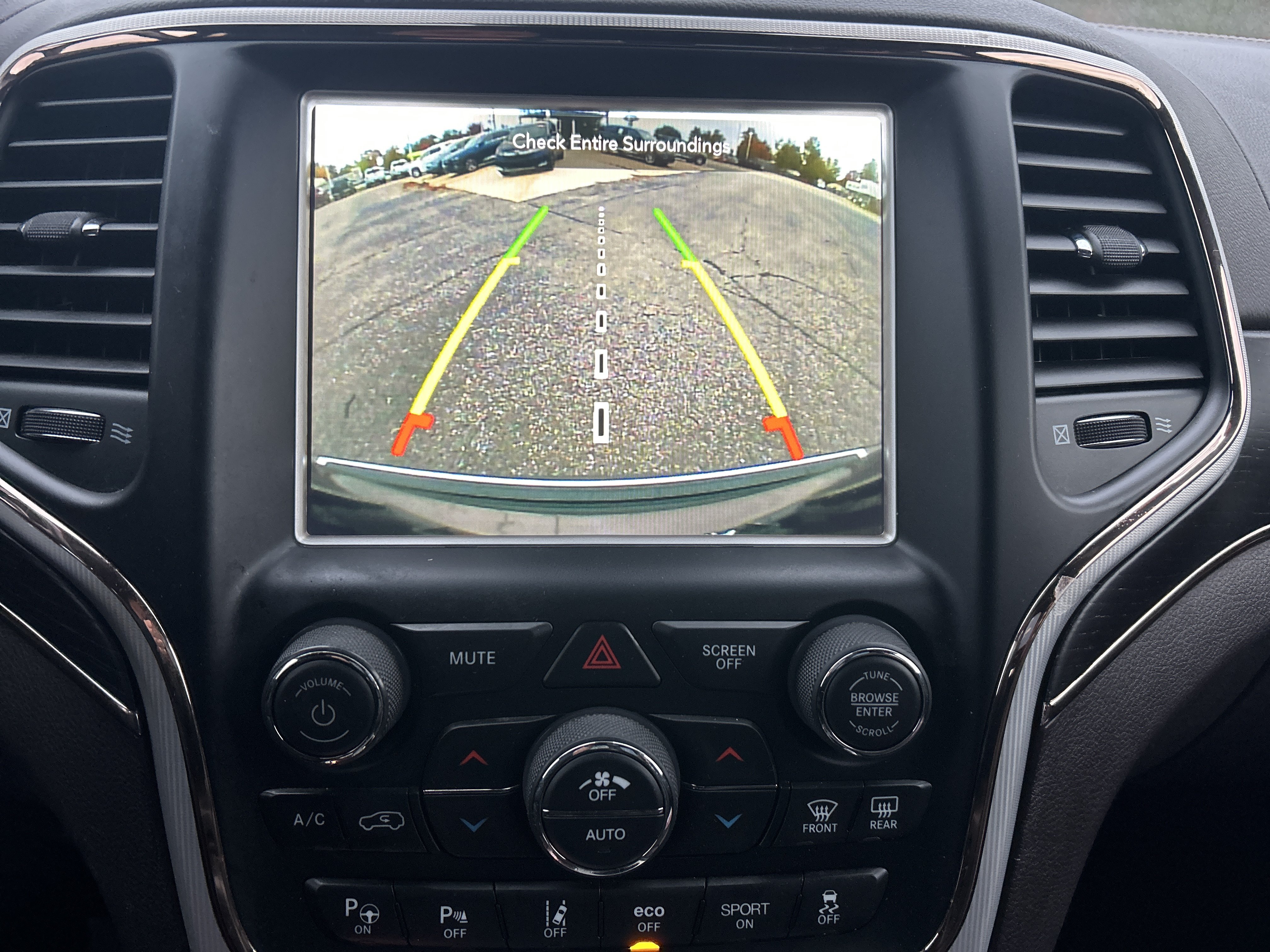 Used 2018 Jeep Grand Cherokee Summit w/ Skid Plate Group AWD/4WD image 18