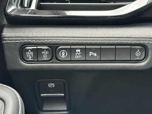 Used 2022 Acura MDX SH-AWD w/ Advance Package image 32