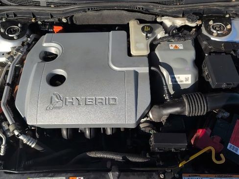 Used 2011 Ford Fusion Hybrid w/ 501A Rapid Spec Order Code image 22