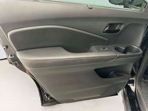 Used 2024 Honda Passport Black Edition image 28