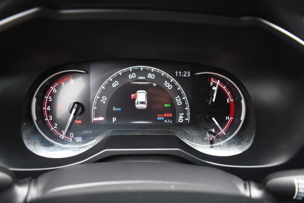 Certified 2025 Toyota RAV4 XLE AWD/4WD image 31