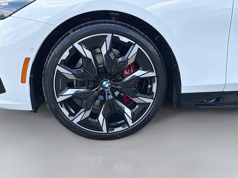New 2027 BMW 530i RWD image 40