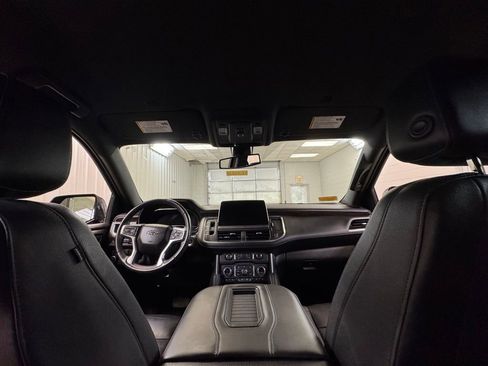 Used 2022 Chevrolet Suburban Z71 image 20