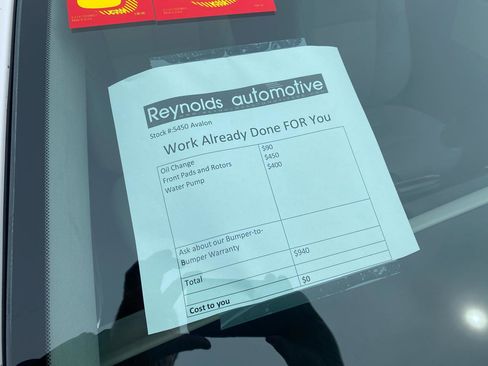 Used 2018 Toyota Avalon XLE w/ All Weather Liner Package image 3