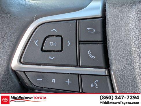 Certified 2024 Toyota Grand Highlander AWD image 19