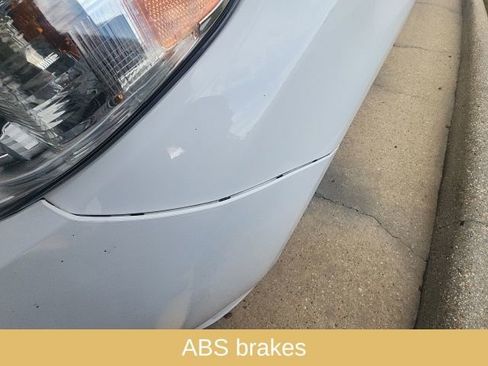 Used 2014 Toyota Sienna XLE image 12