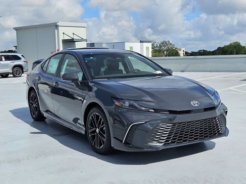 New 2026 Toyota Camry SE FWD image 7