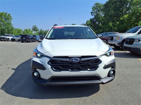 Used 2024 Subaru Crosstrek 2.0i Premium image 2