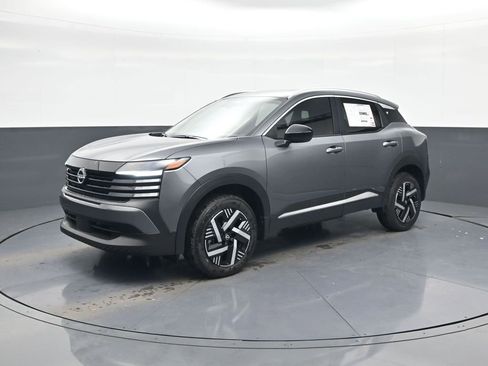 New 2026 Nissan Kicks SV w/ SV Premium Package AWD/4WD image 22