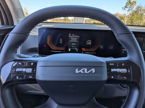 New 2026 Kia Sorento S FWD image 31