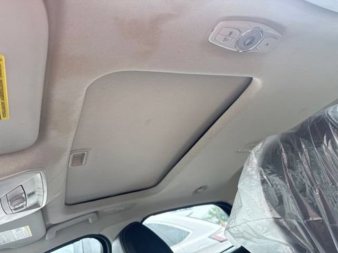 Used 2014 Ford Focus SE w/ Equipment Group 201A FWD image 6