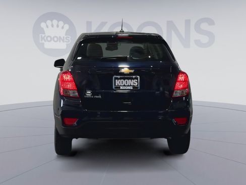 Used 2021 Chevrolet Trax LS AWD/4WD image 10