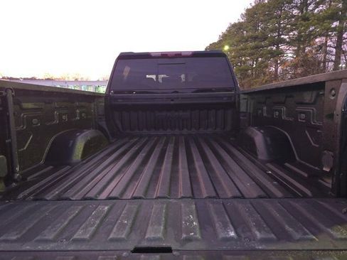 Used 2025 GMC Sierra 2500 AT4 w/ AT4 Premium Plus Package image 12