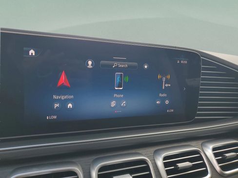 Certified 2026 Mercedes-Benz GLS 450 4MATIC image 33