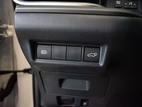 Used 2024 Toyota Grand Highlander AWD image 19