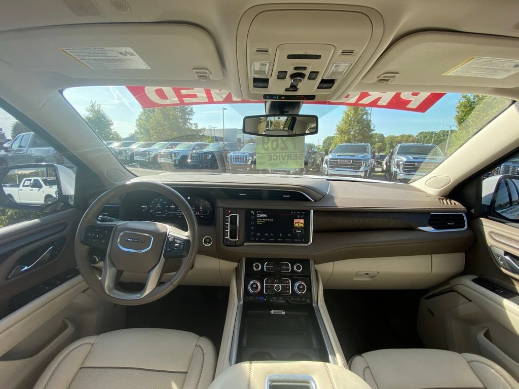 Used 2022 GMC Yukon XL Denali w/ Max Trailering Package AWD/4WD image 26