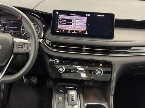 Used 2023 INFINITI QX60 Pure image 21