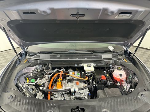 Used 2024 Chevrolet Equinox EV LT image 35