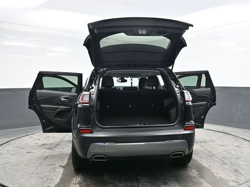 Used 2019 Jeep Cherokee Limited image 38